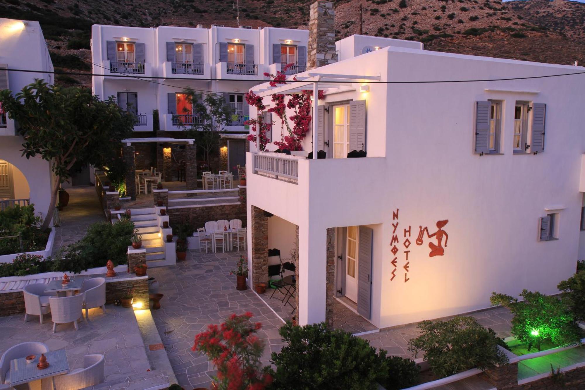 Nymfes Hotel Kamares  Екстериор снимка